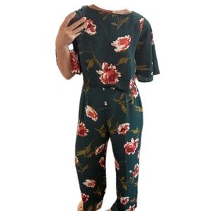 Floral Jumpsuit NWOT, Size M